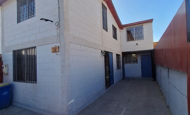 SE ARRIENDA HERMOSA CASA 4 DORMITORIOS Y 2 BAÑOS PALOMAR