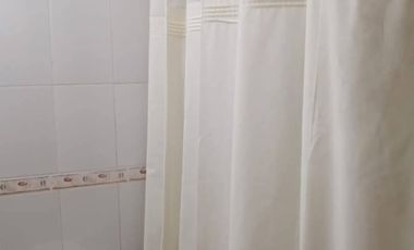 SE ARRIENDA DEPARTAMENTO AMOBLADO 3 HABITACIONES Y 1 BAÑO