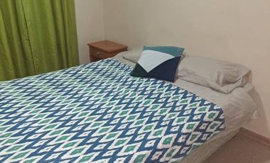 SE ARRIENDA DEPARTAMENTO AMOBLADO 3 HABITACIONES Y 1 BAÑO