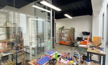 Oficina en arriendo , 37 mts2, en Bosques de Montemar, estacionamiento y bodega.
