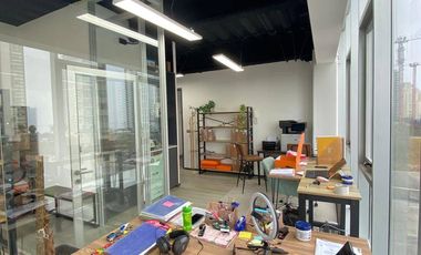 Oficina en arriendo , 37 mts2, en Bosques de Montemar, estacionamiento y bodega.