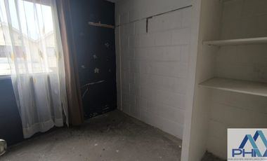 Casa en venta c/ estacionamiento en Centro de Lampa