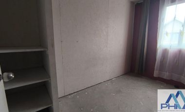 Casa en venta c/ estacionamiento en Centro de Lampa