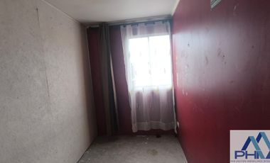 Casa en venta c/ estacionamiento en Centro de Lampa
