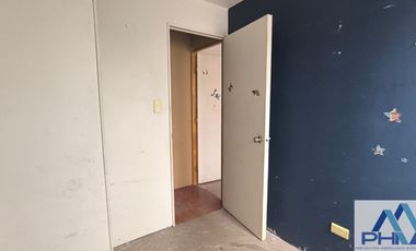 Casa en venta c/ estacionamiento en Centro de Lampa
