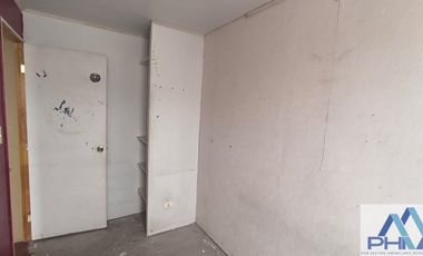 Casa en venta c/ estacionamiento en Centro de Lampa