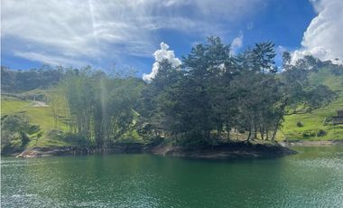 VENTA DE LOTE EN EL PEÑOL CON ACCESO A LA REPRESA