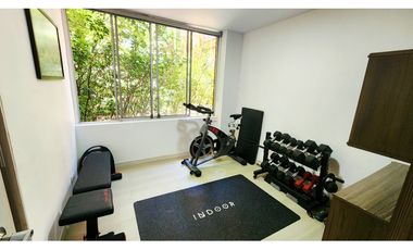 VENTA APARTAMENTO REMODELADO EN MILLA DE ORO EL POBLADO