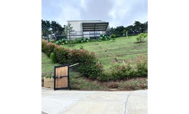 VENTA DE CASA CAMPESTE EN LA VEREDA CHAPARRAL - LA CEJA ANTIOQUIA