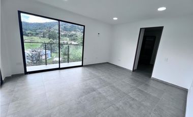 VENTA DE CASA CAMPESTE EN LA VEREDA CHAPARRAL - LA CEJA ANTIOQUIA
