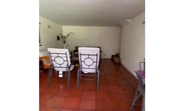 VENTA CASA CON LINDO JARDIN - EL POBLADO