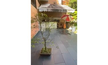 VENTA CASA CON LINDO JARDIN - EL POBLADO