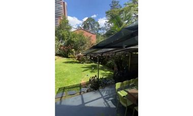 VENTA CASA CON LINDO JARDIN - EL POBLADO