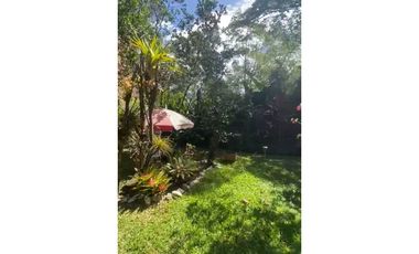 VENTA CASA CON LINDO JARDIN - EL POBLADO