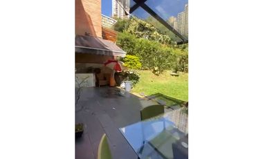 VENTA CASA CON LINDO JARDIN - EL POBLADO