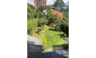 VENTA CASA CON LINDO JARDIN - EL POBLADO