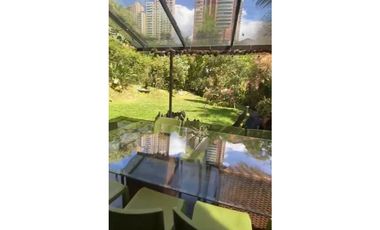 VENTA CASA CON LINDO JARDIN - EL POBLADO