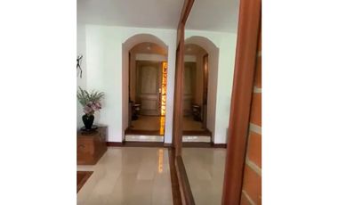 VENTA CASA CON LINDO JARDIN - EL POBLADO