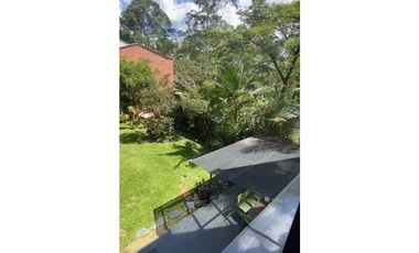 VENTA CASA CON LINDO JARDIN - EL POBLADO