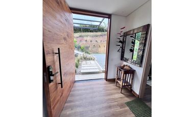 VENTA DE HERMOSA CASA EN MARJULIA EL RETIRO ANTIOQUIA