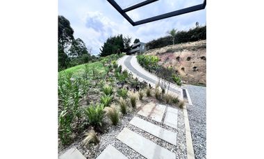 VENTA DE HERMOSA CASA EN MARJULIA EL RETIRO ANTIOQUIA