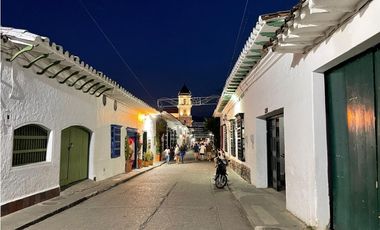 VENTA -PERMUTA DE MODERNA FINCA EN SANTAFE DE ANTIOQUIA EN PARCELACIÓN