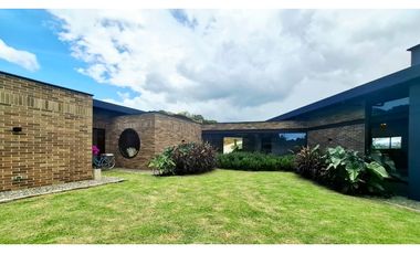 VENTA CASA CAMPESTRE EN EL YARUMO - LA CEJA