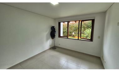 VENTA DE FINCA CAMPESTRE EN EL RETIRO- VEREDA PANTANILLO CON COLEGA