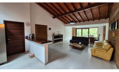 VENTA DE FINCA CAMPESTRE EN EL RETIRO- VEREDA PANTANILLO CON COLEGA