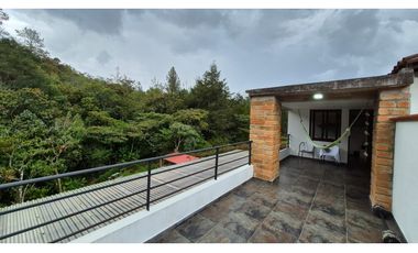 VENTA DE FINCA CAMPESTRE EN EL RETIRO- VEREDA PANTANILLO CON COLEGA