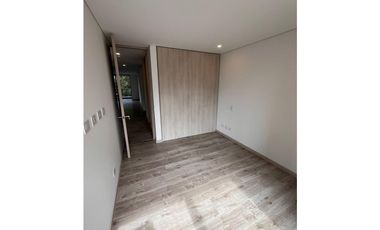 VENTA APARTAMENTO EN ALTOS DEL POBLADO CON COLEGA