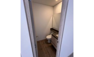 VENTA APARTAMENTO EN ALTOS DEL POBLADO CON COLEGA