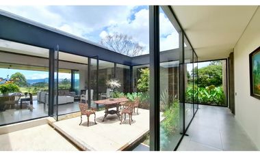 VENTA DE CASA CAMPESTRE EN EL SECTOR EL YARUMO- LA CEJA