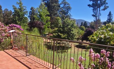 CASA FAMILIAR 4D 5B CON PISCINA EN CLUB DE GOLF