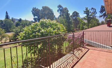 CASA FAMILIAR 4D 5B CON PISCINA EN CLUB DE GOLF