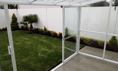 Casa amueblada en renta en Foresta, Metepec.