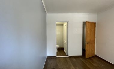 Oficina de 16 m2, 1 privado 1 baño, excelente ubicación