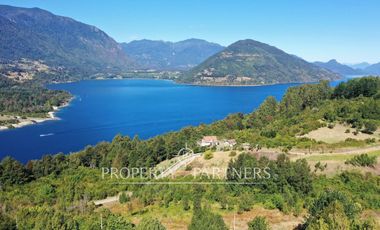 Sitio con increíble vista a la bahía de Futrono