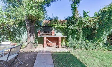 Venta de casa en Peñalolén, Condominio El Olmo, con acceso controlado