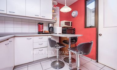 Venta de casa en Peñalolén, Condominio El Olmo, con acceso controlado