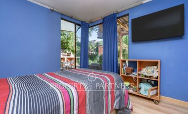 Venta de casa en Peñalolén, Condominio El Olmo, con acceso controlado