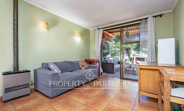 Venta de casa en Peñalolén, Condominio El Olmo, con acceso controlado