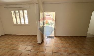 LUMINOSA CASA REMODELADA  USO COMERCIAL - RECOLETA