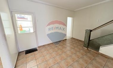 LUMINOSA CASA REMODELADA  USO COMERCIAL - RECOLETA