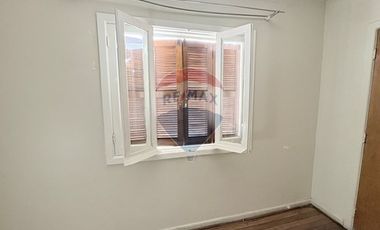 LUMINOSA CASA REMODELADA  USO COMERCIAL - RECOLETA