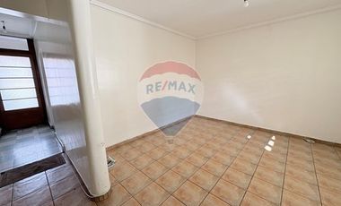 LUMINOSA CASA REMODELADA  USO COMERCIAL - RECOLETA