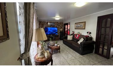 EN VENTA AMPLIA CASA SECTOR NORTE
