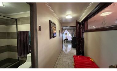 EN VENTA AMPLIA CASA SECTOR NORTE