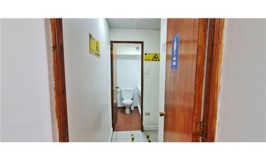 Amplia oficina planta libre, gran ubicación! metro