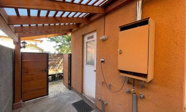 Casa en Machalí: Tranquilidad y Conectividad Total